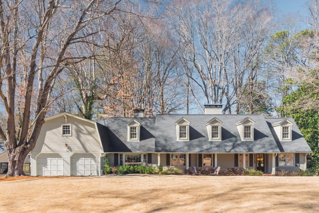 660 Starlight Drive, Atlanta, Georgia 30342, 7 Bedrooms Bedrooms, ,3 BathroomsBathrooms,Residential,Sold,660 Starlight Drive,7342521