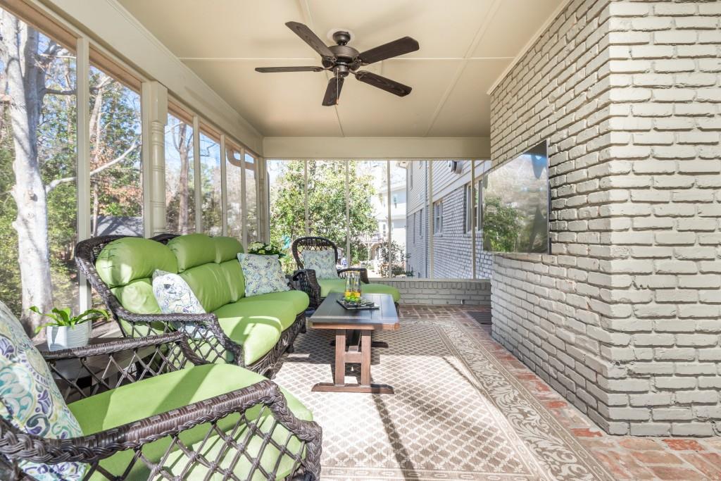 660 Starlight Drive, Atlanta, Georgia 30342, 7 Bedrooms Bedrooms, ,3 BathroomsBathrooms,Residential,Sold,660 Starlight Drive,7342521