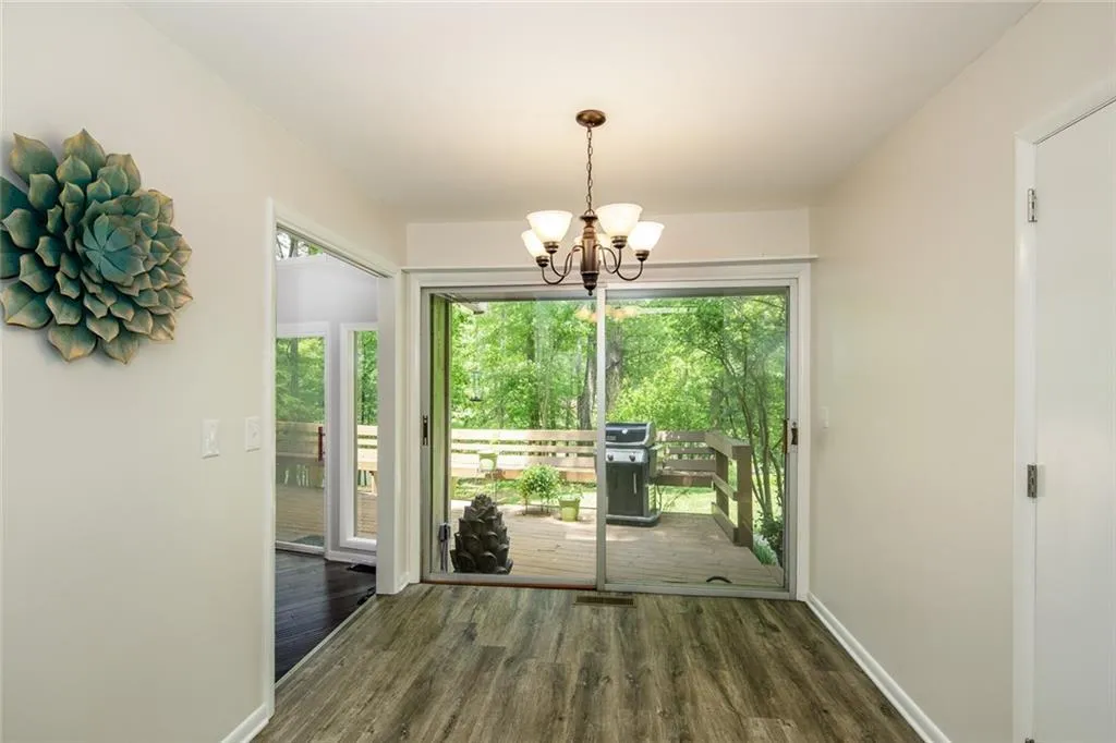 1260 Tynecastle Way, Sandy Springs, Georgia 30350, 5 Bedrooms Bedrooms, ,3 BathroomsBathrooms,Residential,Sold,1260 Tynecastle Way,6719880