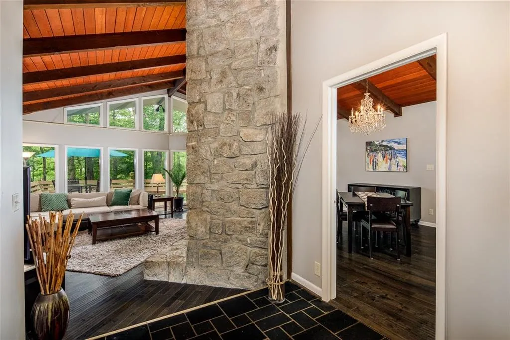 1260 Tynecastle Way, Sandy Springs, Georgia 30350, 5 Bedrooms Bedrooms, ,3 BathroomsBathrooms,Residential,Sold,1260 Tynecastle Way,6719880