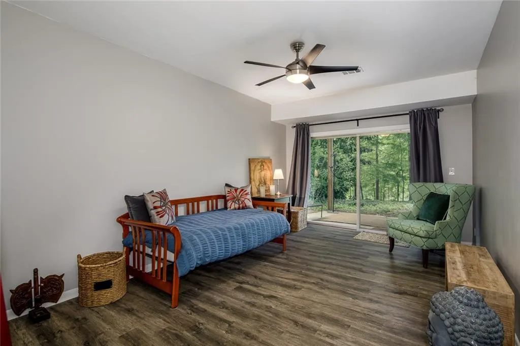 1260 Tynecastle Way, Sandy Springs, Georgia 30350, 5 Bedrooms Bedrooms, ,3 BathroomsBathrooms,Residential,Sold,1260 Tynecastle Way,6719880