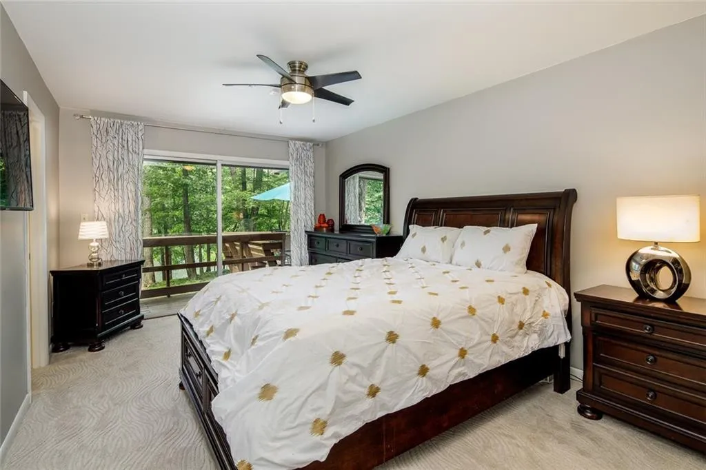 1260 Tynecastle Way, Sandy Springs, Georgia 30350, 5 Bedrooms Bedrooms, ,3 BathroomsBathrooms,Residential,Sold,1260 Tynecastle Way,6719880
