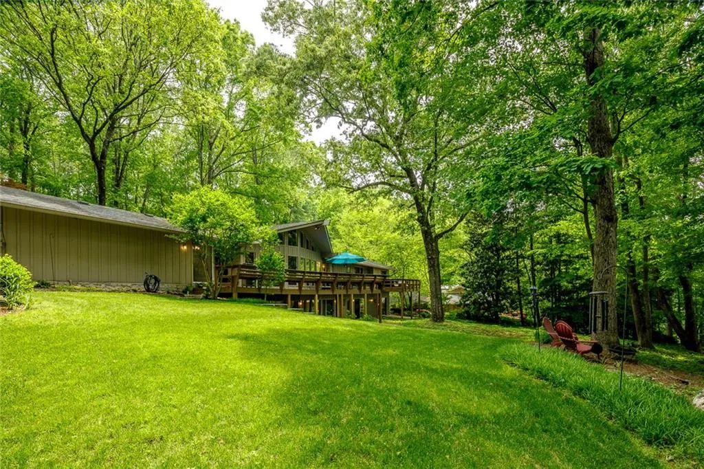 1260 Tynecastle Way, Sandy Springs, Georgia 30350, 5 Bedrooms Bedrooms, ,3 BathroomsBathrooms,Residential,Sold,1260 Tynecastle Way,6719880