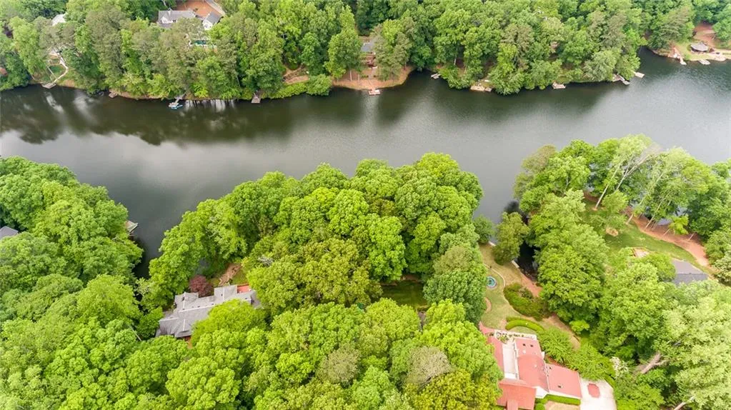 1260 Tynecastle Way, Sandy Springs, Georgia 30350, 5 Bedrooms Bedrooms, ,3 BathroomsBathrooms,Residential,Sold,1260 Tynecastle Way,6719880