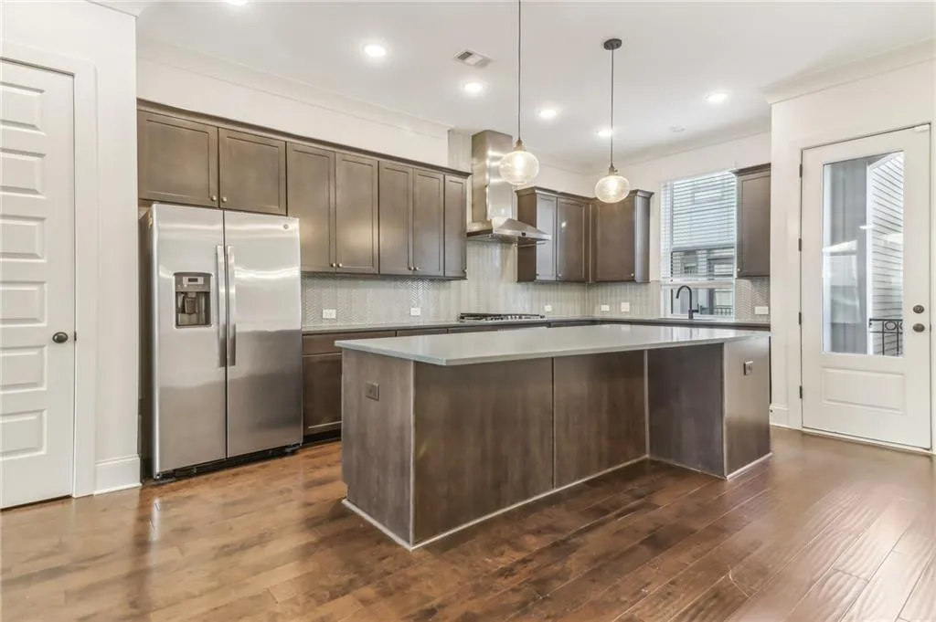621 Broadview Terrace Ne, Atlanta, Georgia 30324, 3 Bedrooms Bedrooms, ,3 BathroomsBathrooms,Residential,For Sale,621 Broadview Terrace Ne,7620997