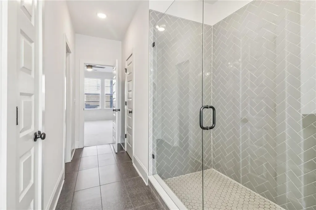 621 Broadview Terrace Ne, Atlanta, Georgia 30324, 3 Bedrooms Bedrooms, ,3 BathroomsBathrooms,Residential,For Sale,621 Broadview Terrace Ne,7620997