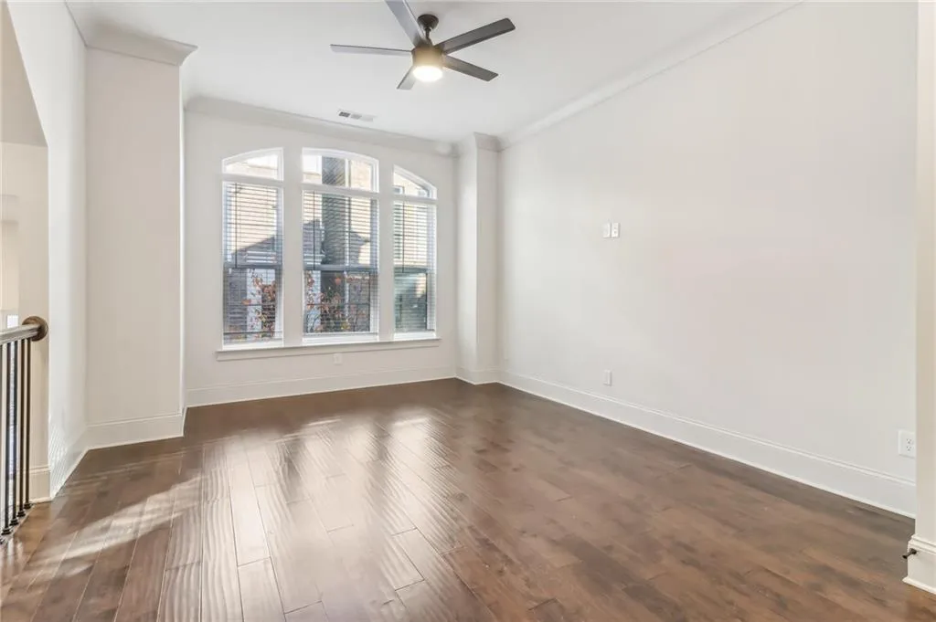 621 Broadview Terrace Ne, Atlanta, Georgia 30324, 3 Bedrooms Bedrooms, ,3 BathroomsBathrooms,Residential,For Sale,621 Broadview Terrace Ne,7620997