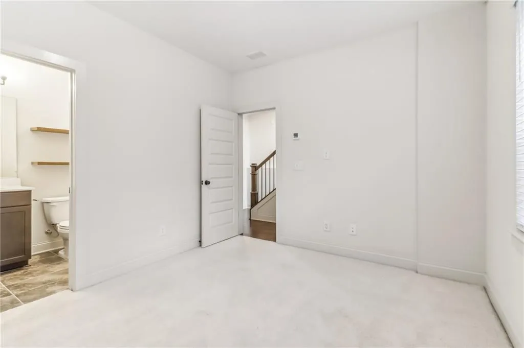 621 Broadview Terrace Ne, Atlanta, Georgia 30324, 3 Bedrooms Bedrooms, ,3 BathroomsBathrooms,Residential,For Sale,621 Broadview Terrace Ne,7620997