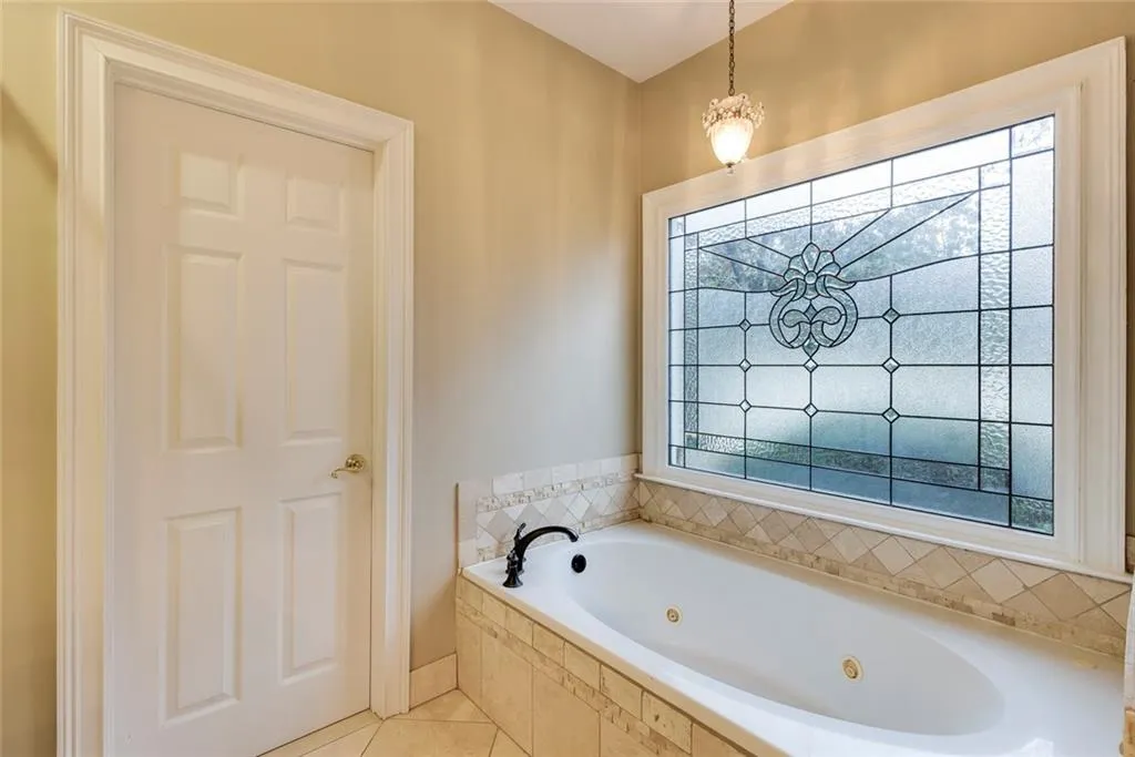 315 Whitley Park Drive, Sandy Springs, Georgia 30350, 4 Bedrooms Bedrooms, ,3 BathroomsBathrooms,Residential,Sold,315 Whitley Park Drive,7528287