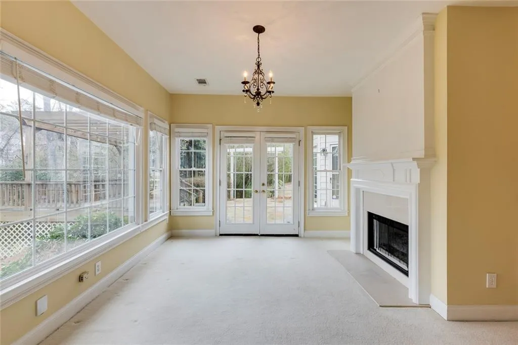 315 Whitley Park Drive, Sandy Springs, Georgia 30350, 4 Bedrooms Bedrooms, ,3 BathroomsBathrooms,Residential,Sold,315 Whitley Park Drive,7528287