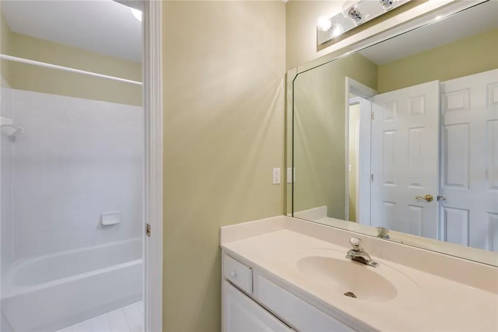 315 Whitley Park Drive, Sandy Springs, Georgia 30350, 4 Bedrooms Bedrooms, ,3 BathroomsBathrooms,Residential,Sold,315 Whitley Park Drive,7528287