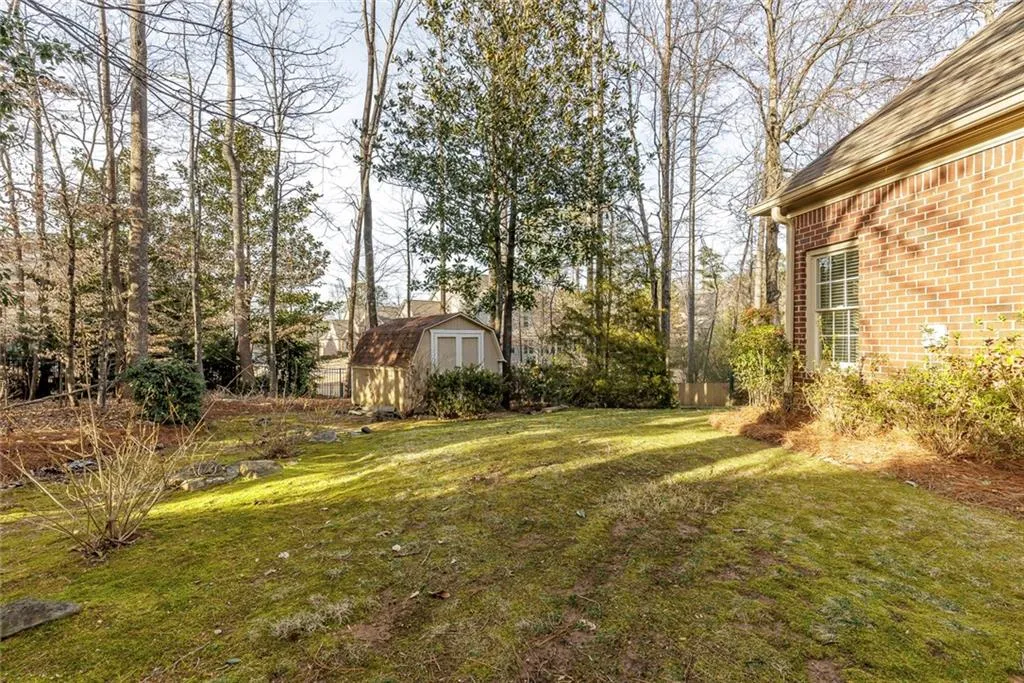 315 Whitley Park Drive, Sandy Springs, Georgia 30350, 4 Bedrooms Bedrooms, ,3 BathroomsBathrooms,Residential,Sold,315 Whitley Park Drive,7528287