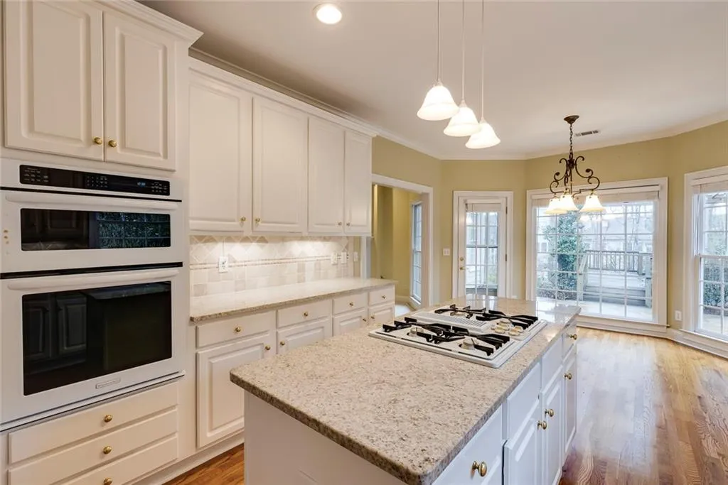 315 Whitley Park Drive, Sandy Springs, Georgia 30350, 4 Bedrooms Bedrooms, ,3 BathroomsBathrooms,Residential,Sold,315 Whitley Park Drive,7528287