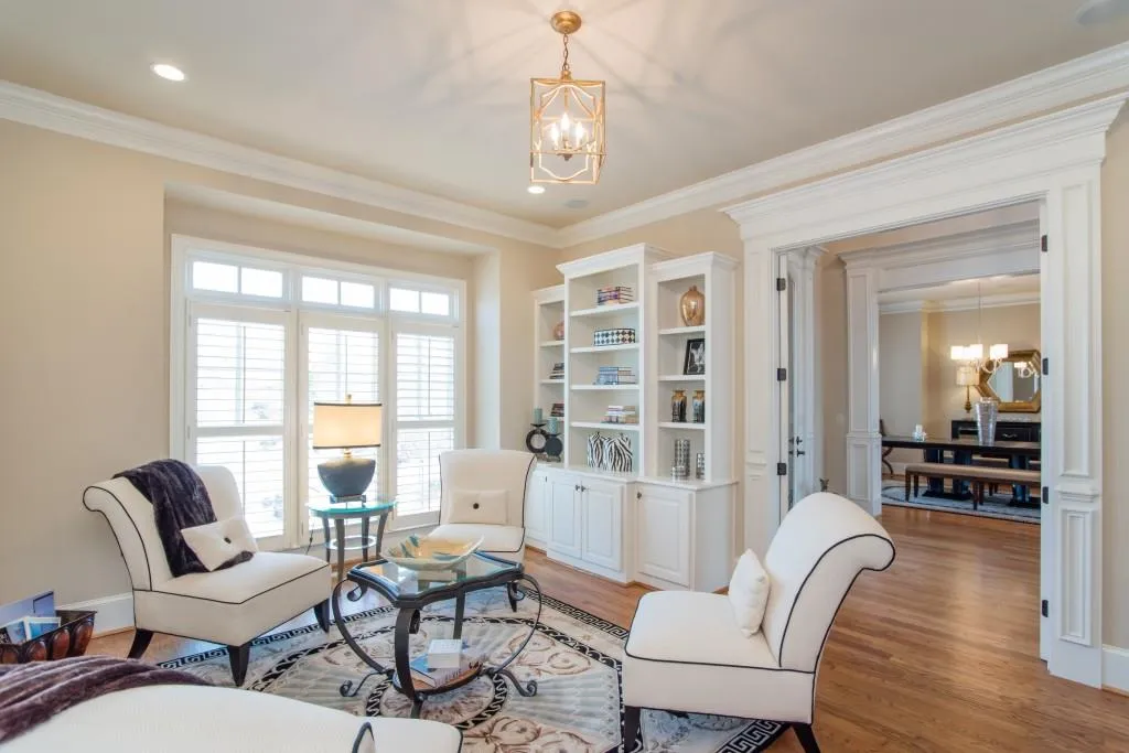 7782 Stables Drive, Atlanta, Georgia 30350, 7 Bedrooms Bedrooms, ,6 BathroomsBathrooms,Residential,Sold,7782 Stables Drive,5823392