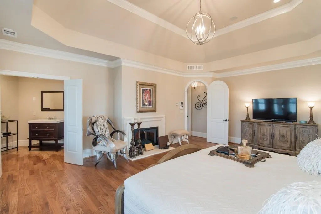 7782 Stables Drive, Atlanta, Georgia 30350, 7 Bedrooms Bedrooms, ,6 BathroomsBathrooms,Residential,Sold,7782 Stables Drive,5823392