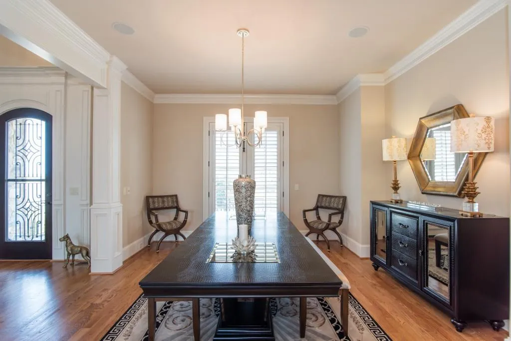 7782 Stables Drive, Atlanta, Georgia 30350, 7 Bedrooms Bedrooms, ,6 BathroomsBathrooms,Residential,Sold,7782 Stables Drive,5823392