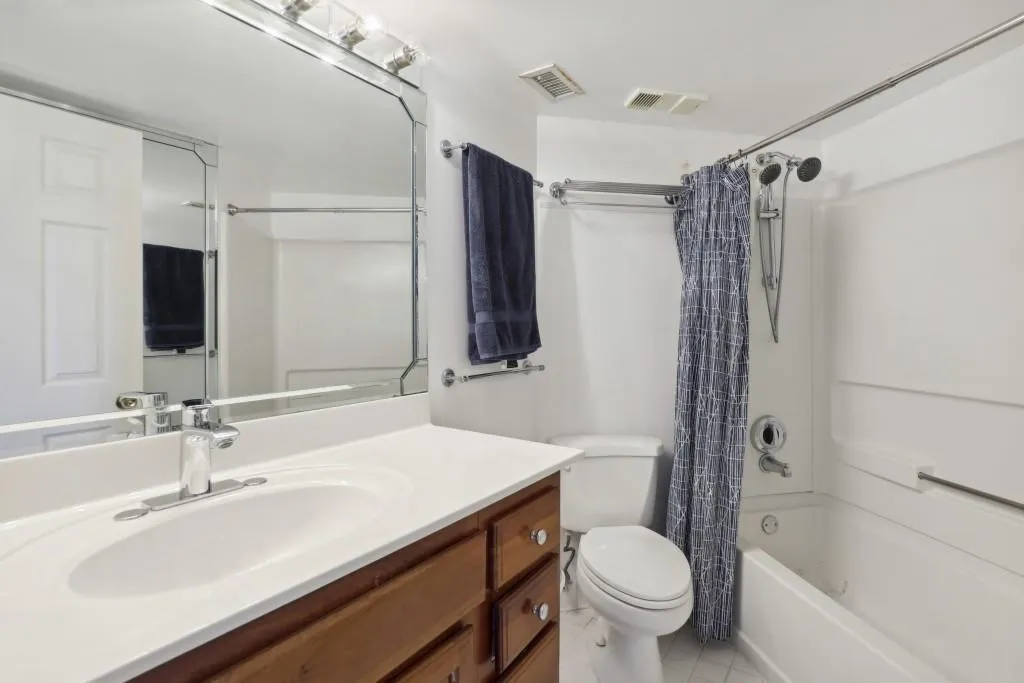 795 Hammond Drive Unit 2012, Atlanta, Georgia 30328, 1 Bedroom Bedrooms, ,1 BathroomBathrooms,Residential,Sold,795 Hammond Drive Unit 2012,7042047