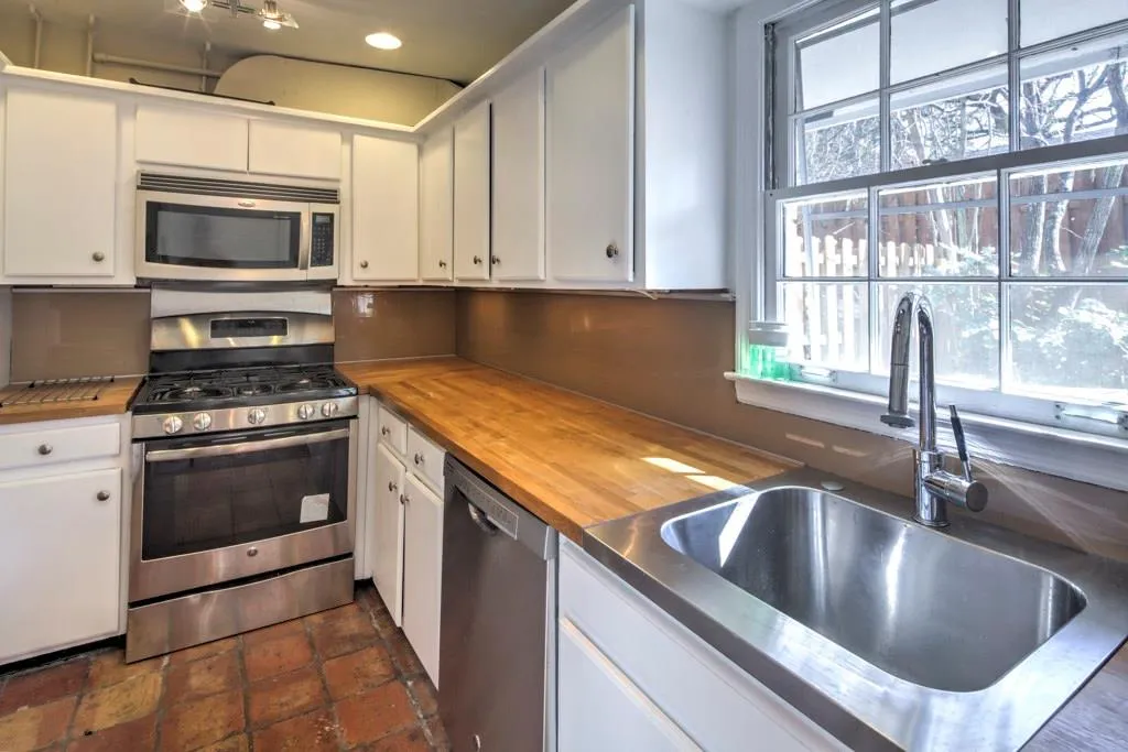 136 Peachtree Memorial Drive Nw Unit Ma7, Atlanta, Georgia 30309, 2 Bedrooms Bedrooms, ,1 BathroomBathrooms,Residential,Sold,136 Peachtree Memorial Drive Nw Unit Ma7,5822701