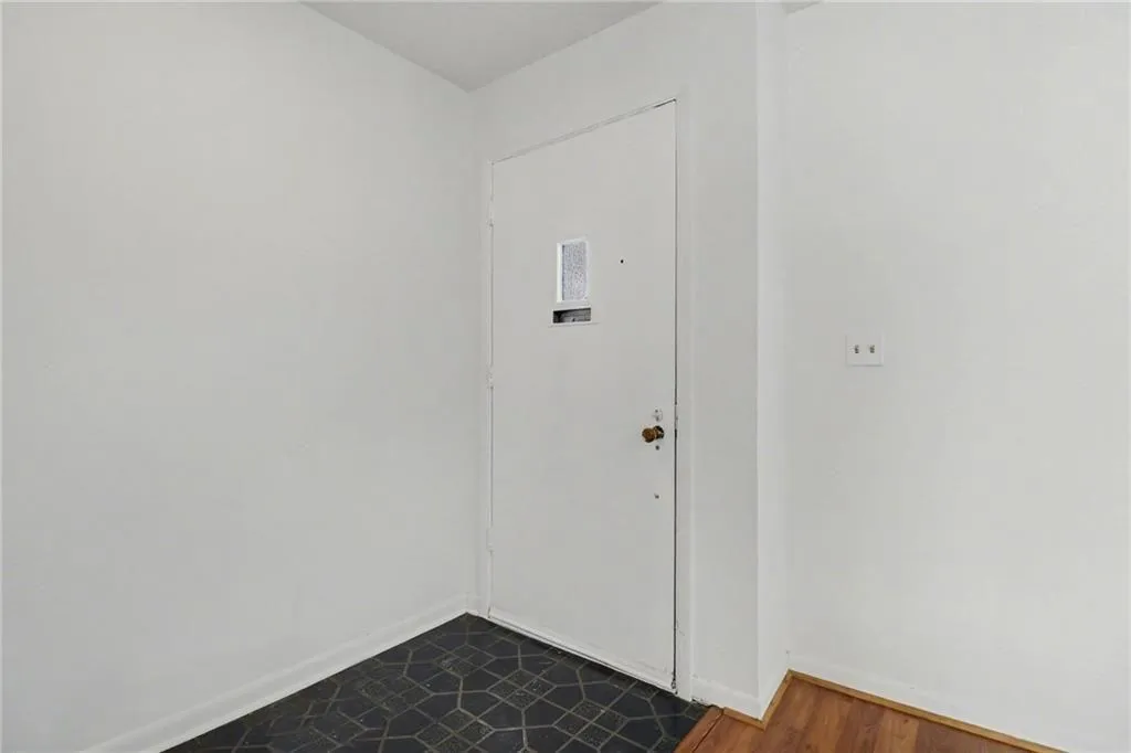 7306 Cardigan Circle, Atlanta, Georgia 30328, 2 Bedrooms Bedrooms, ,2 BathroomsBathrooms,Residential,For Sale,7306 Cardigan Circle,7740999