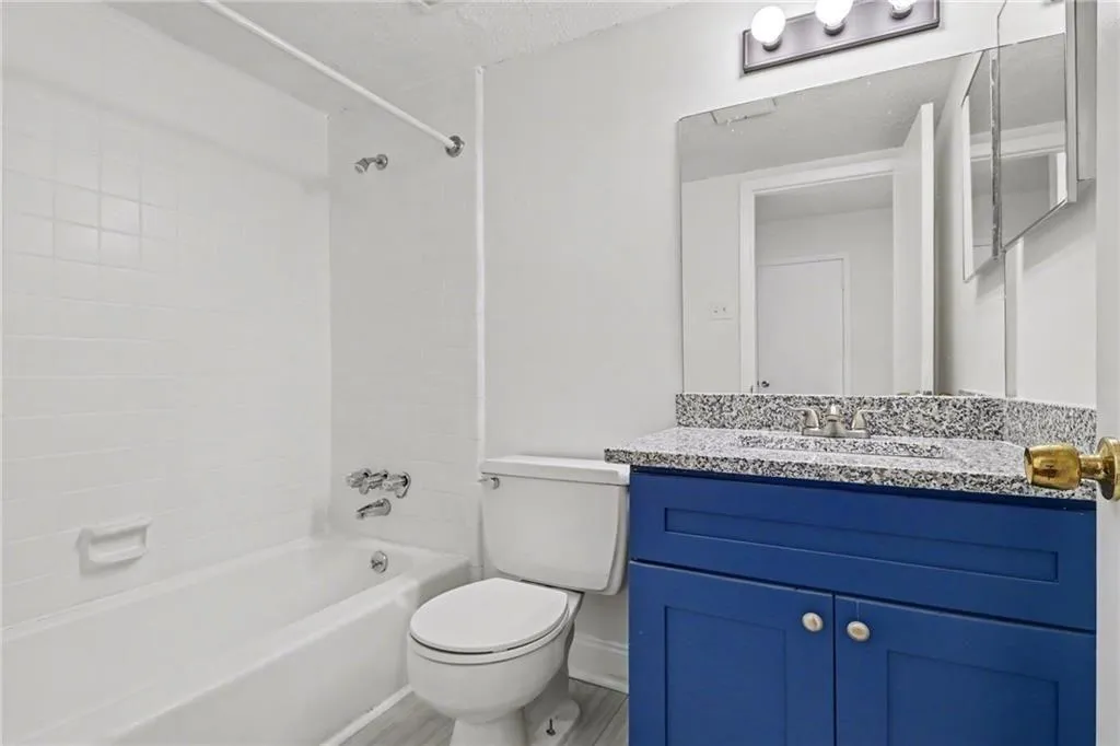 7306 Cardigan Circle, Atlanta, Georgia 30328, 2 Bedrooms Bedrooms, ,2 BathroomsBathrooms,Residential,For Sale,7306 Cardigan Circle,7740999
