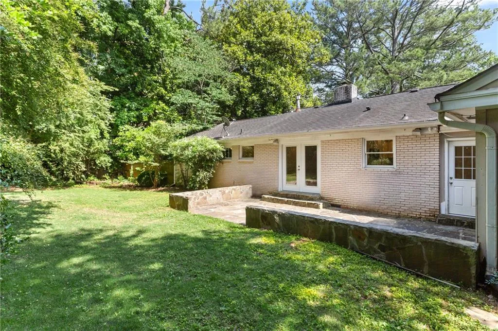 420 Brookfield Drive, Sandy Springs, Georgia 30342, 3 Bedrooms Bedrooms, ,2 BathroomsBathrooms,Residential,Sold,420 Brookfield Drive,6735603