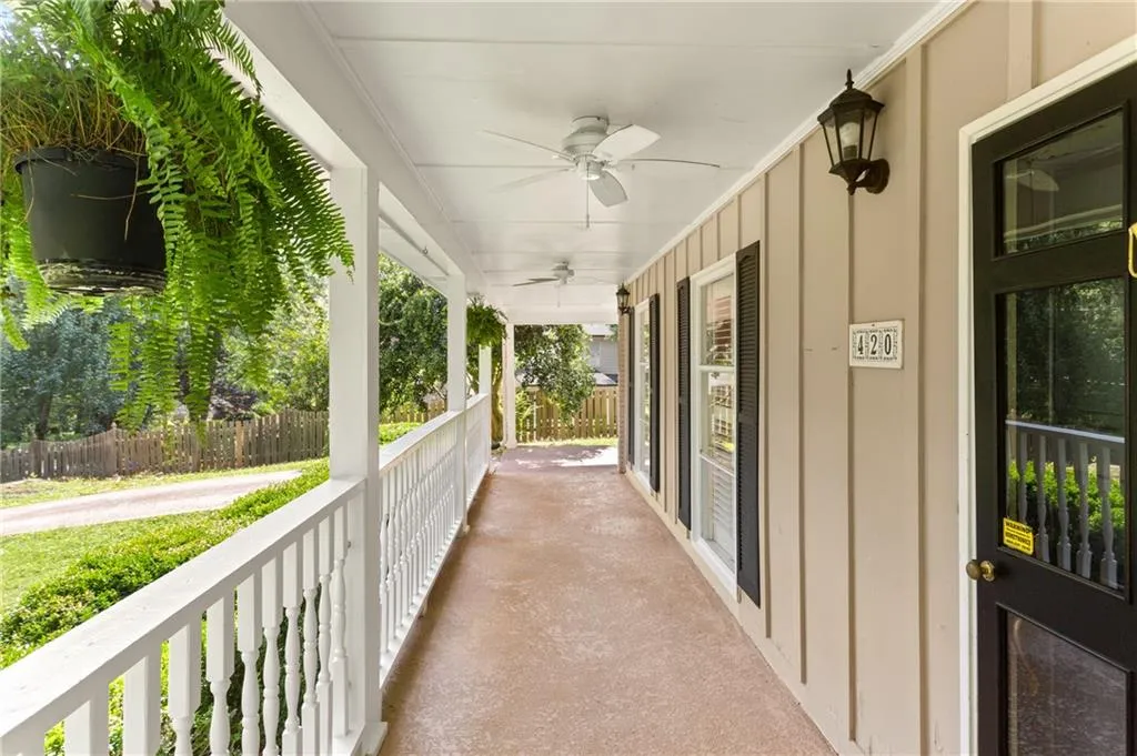 420 Brookfield Drive, Sandy Springs, Georgia 30342, 3 Bedrooms Bedrooms, ,2 BathroomsBathrooms,Residential,Sold,420 Brookfield Drive,6735603