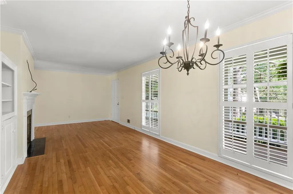 420 Brookfield Drive, Sandy Springs, Georgia 30342, 3 Bedrooms Bedrooms, ,2 BathroomsBathrooms,Residential,Sold,420 Brookfield Drive,6735603