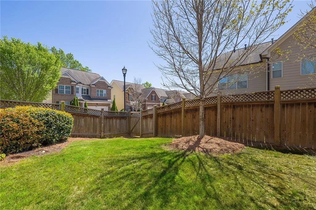 7760 Highland Bluff, Sandy Springs, Georgia 30328, 4 Bedrooms Bedrooms, ,2 BathroomsBathrooms,Residential,Sold,7760 Highland Bluff,7032763