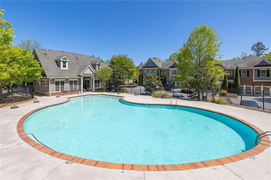 7760 Highland Bluff, Sandy Springs, Georgia 30328, 4 Bedrooms Bedrooms, ,2 BathroomsBathrooms,Residential,Sold,7760 Highland Bluff,7032763