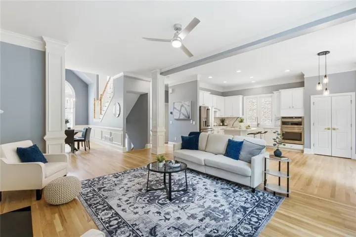 2482 Manor Walk, Decatur, Georgia 30030