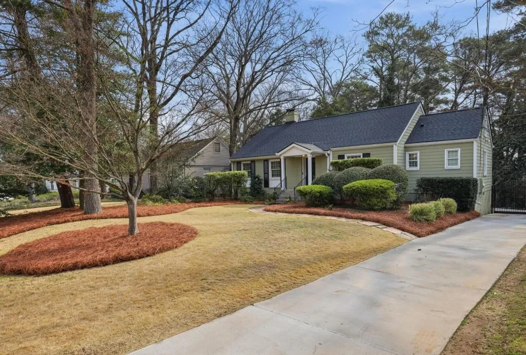 2993 Dale Drive, Atlanta, Georgia 30305, 3 Bedrooms Bedrooms, 0 ,2 BathroomsBathrooms,Residential,For Sale,2993 Dale Drive,7727927