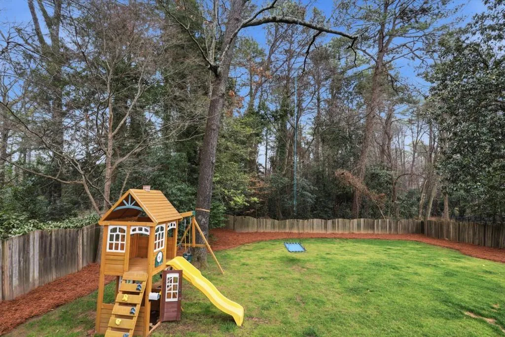 2993 Dale Drive, Atlanta, Georgia 30305, 3 Bedrooms Bedrooms, 0 ,2 BathroomsBathrooms,Residential,For Sale,2993 Dale Drive,7727927