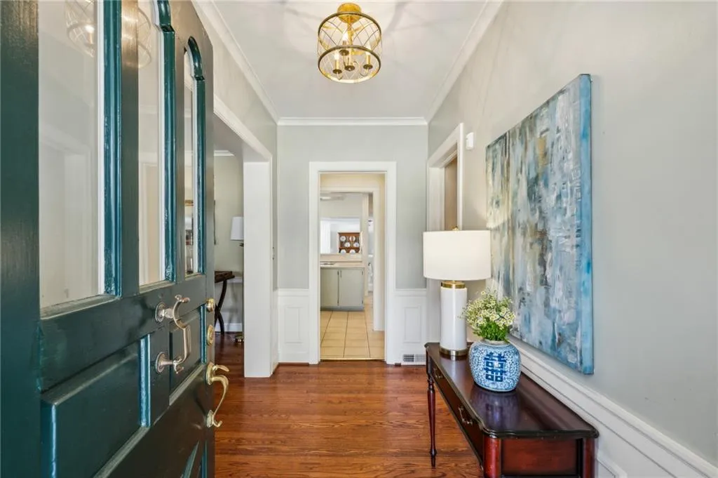 1664 W Wesley Road Nw, Atlanta, Georgia 30327, 6 Bedrooms Bedrooms, ,7 BathroomsBathrooms,Residential,For Sale,1664 W Wesley Road Nw,7538226