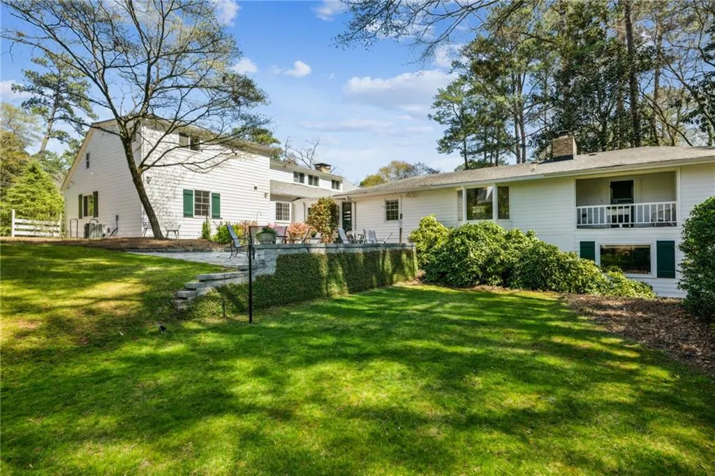 1664 W Wesley Road Nw, Atlanta, Georgia 30327, 6 Bedrooms Bedrooms, ,7 BathroomsBathrooms,Residential,For Sale,1664 W Wesley Road Nw,7538226
