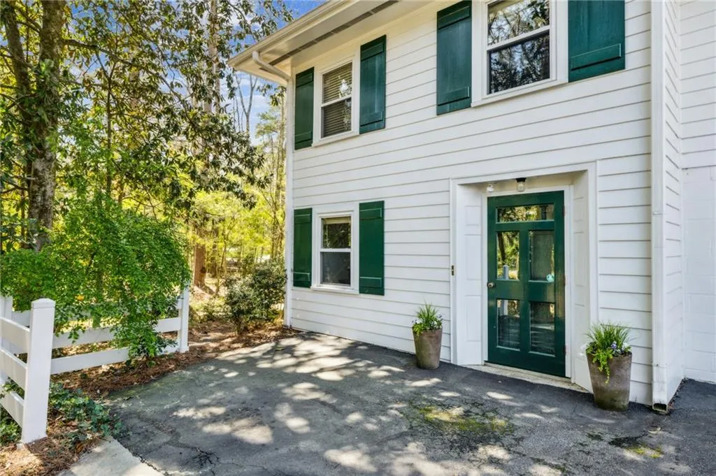 1664 W Wesley Road Nw, Atlanta, Georgia 30327, 6 Bedrooms Bedrooms, ,7 BathroomsBathrooms,Residential,For Sale,1664 W Wesley Road Nw,7538226