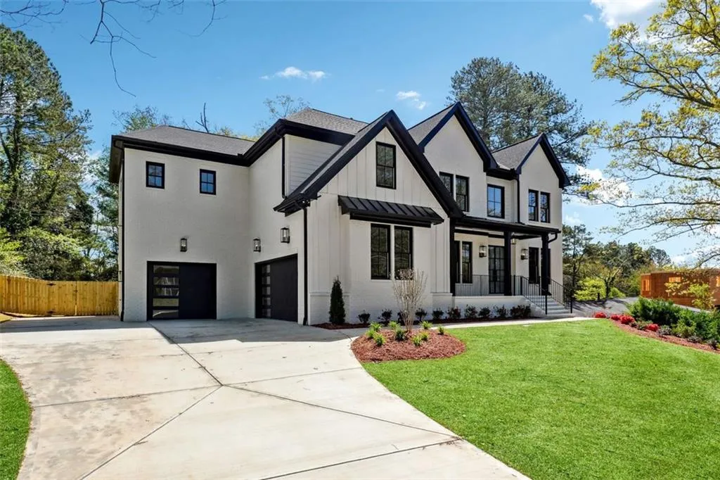 4132 Haverhill Drive Ne, Atlanta, Georgia 30342, 6 Bedrooms Bedrooms, ,7 BathroomsBathrooms,Residential,For Sale,4132 Haverhill Drive Ne,7640354