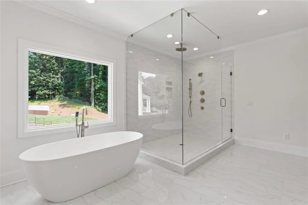 4132 Haverhill Drive Ne, Atlanta, Georgia 30342, 6 Bedrooms Bedrooms, ,7 BathroomsBathrooms,Residential,For Sale,4132 Haverhill Drive Ne,7640354