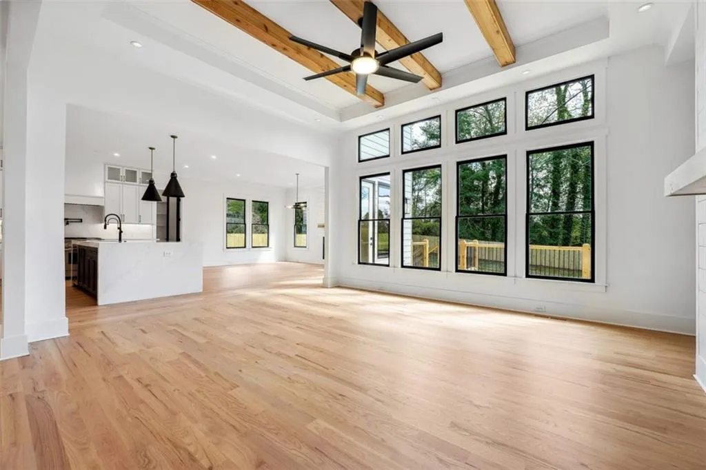 4132 Haverhill Drive Ne, Atlanta, Georgia 30342, 6 Bedrooms Bedrooms, ,7 BathroomsBathrooms,Residential,For Sale,4132 Haverhill Drive Ne,7640354