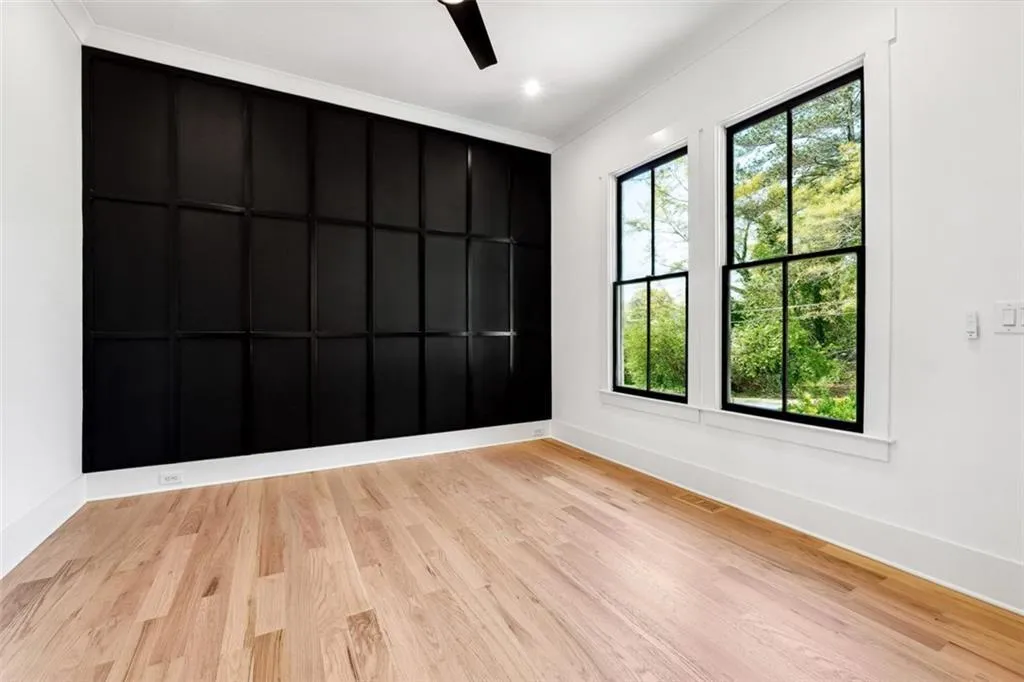 4132 Haverhill Drive Ne, Atlanta, Georgia 30342, 6 Bedrooms Bedrooms, ,7 BathroomsBathrooms,Residential,For Sale,4132 Haverhill Drive Ne,7640354