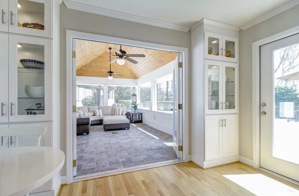 4755 Huntley Drive, Atlanta, Georgia 30342, 3 Bedrooms Bedrooms, ,2 BathroomsBathrooms,Residential,Sold,4755 Huntley Drive,5660388