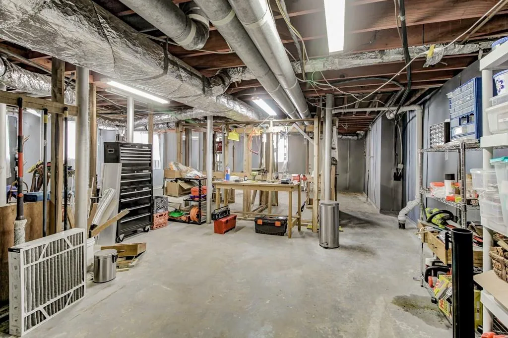 4755 Huntley Drive, Atlanta, Georgia 30342, 3 Bedrooms Bedrooms, ,2 BathroomsBathrooms,Residential,Sold,4755 Huntley Drive,5660388