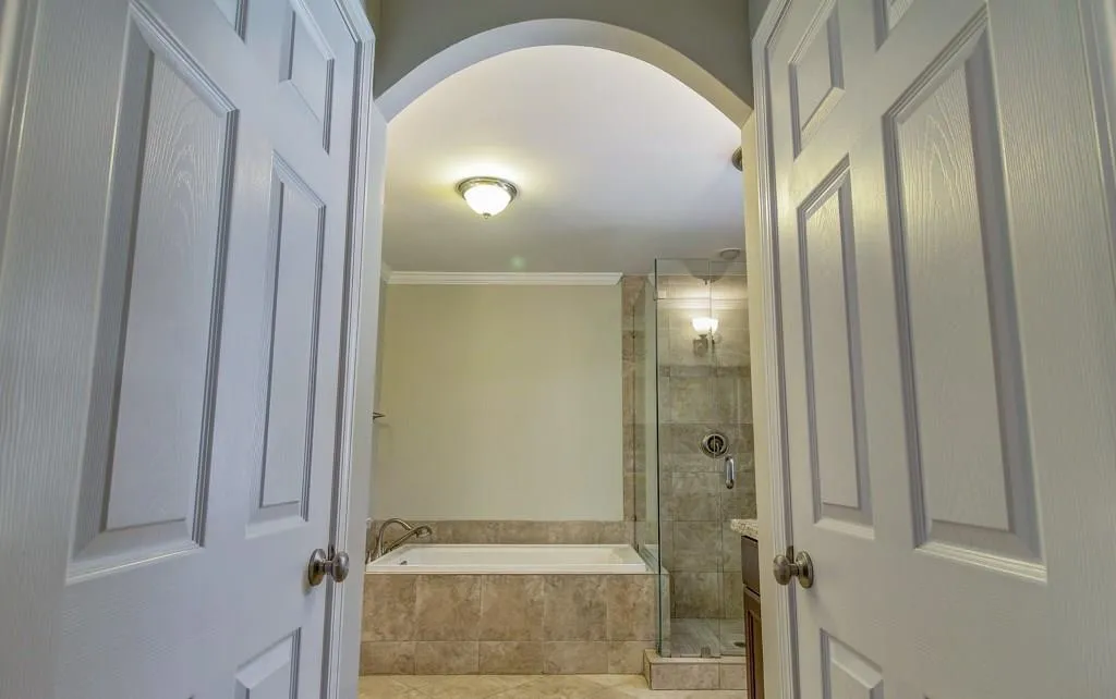 4755 Huntley Drive, Atlanta, Georgia 30342, 3 Bedrooms Bedrooms, ,2 BathroomsBathrooms,Residential,Sold,4755 Huntley Drive,5660388