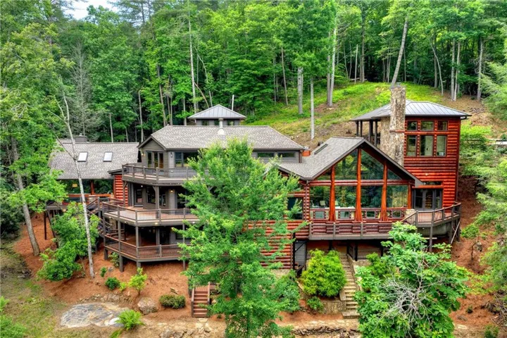 192 Delphi Hills Lane, Mccaysville, Georgia 30555