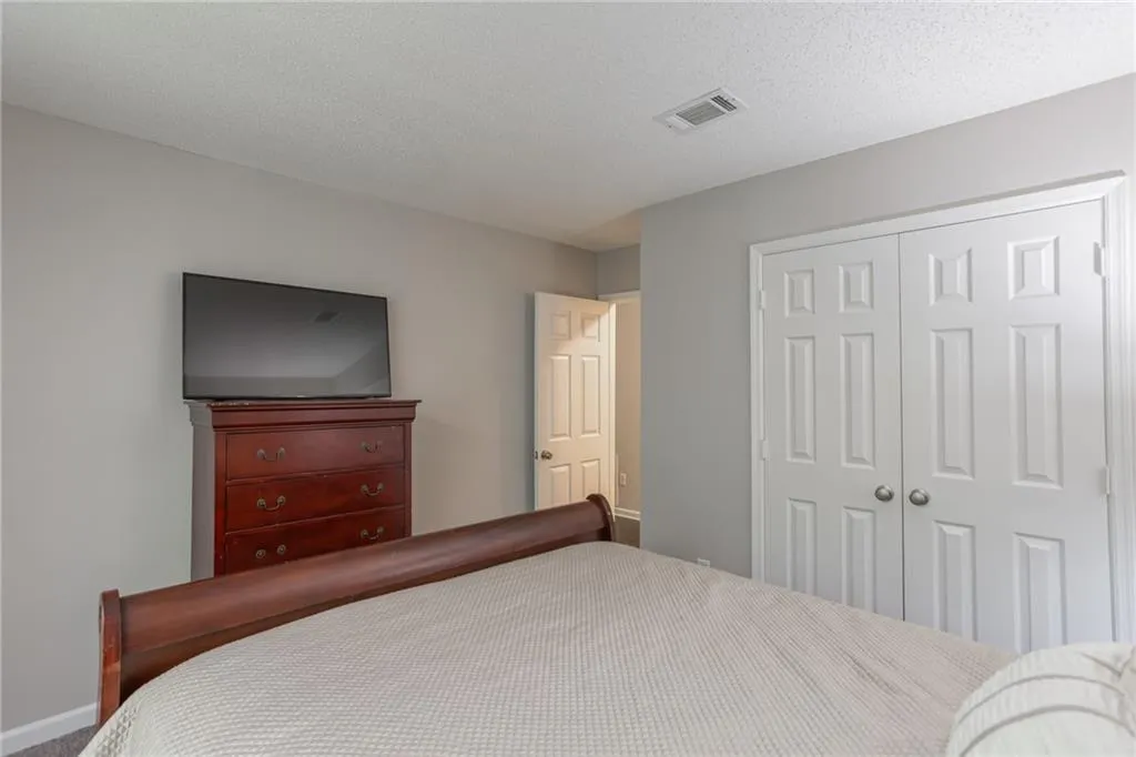 1100 Camden Court, Atlanta, Georgia 30327, 2 Bedrooms Bedrooms, ,2 BathroomsBathrooms,Residential,Sold,1100 Camden Court,6752717