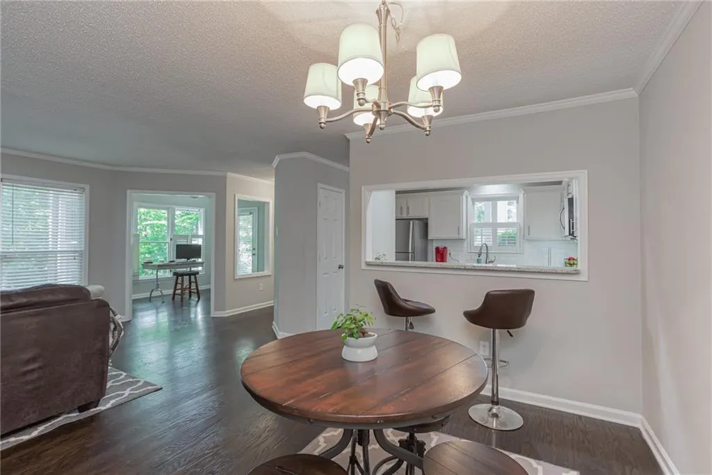 1100 Camden Court, Atlanta, Georgia 30327, 2 Bedrooms Bedrooms, ,2 BathroomsBathrooms,Residential,Sold,1100 Camden Court,6752717