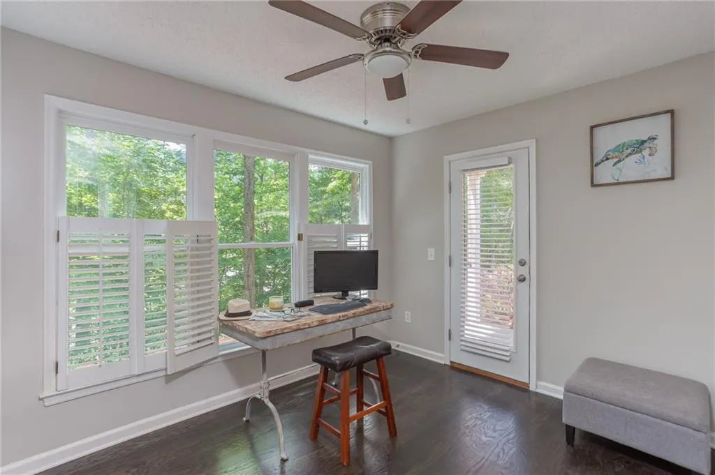 1100 Camden Court, Atlanta, Georgia 30327, 2 Bedrooms Bedrooms, ,2 BathroomsBathrooms,Residential,Sold,1100 Camden Court,6752717
