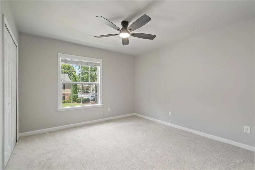 1807 Brighton Point Unit 18g, Atlanta, Georgia 30328, 3 Bedrooms Bedrooms, ,2 BathroomsBathrooms,Residential,For Sale,1807 Brighton Point Unit 18g,7627916