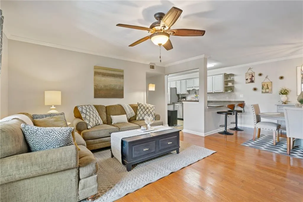 1807 Brighton Point Unit 18g, Atlanta, Georgia 30328, 3 Bedrooms Bedrooms, ,2 BathroomsBathrooms,Residential,For Sale,1807 Brighton Point Unit 18g,7627916