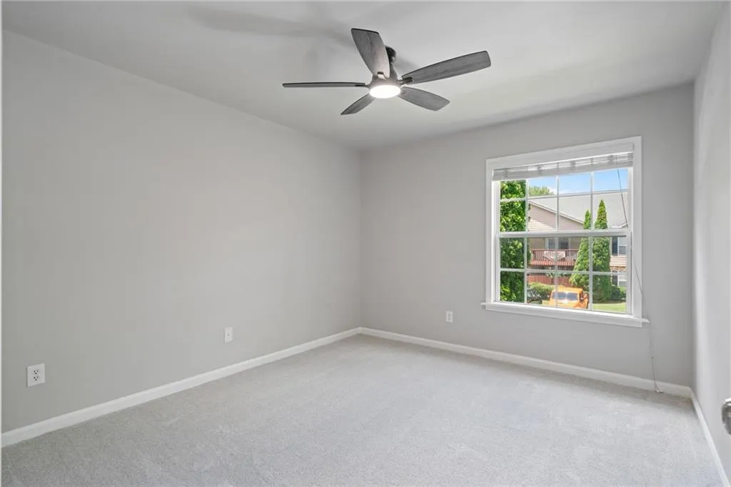 1807 Brighton Point Unit 18g, Atlanta, Georgia 30328, 3 Bedrooms Bedrooms, ,2 BathroomsBathrooms,Residential,For Sale,1807 Brighton Point Unit 18g,7627916