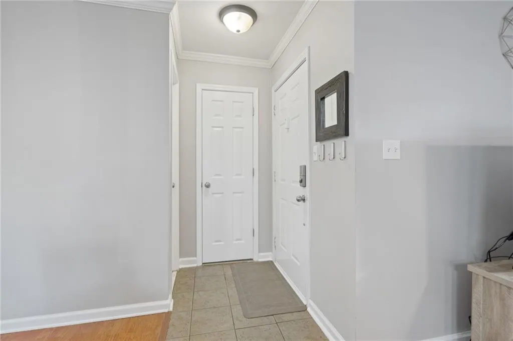 1807 Brighton Point Unit 18g, Atlanta, Georgia 30328, 3 Bedrooms Bedrooms, ,2 BathroomsBathrooms,Residential,For Sale,1807 Brighton Point Unit 18g,7627916